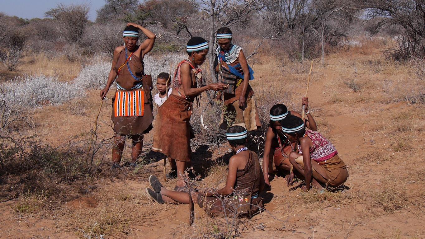 Buschmänner in der Kalahari